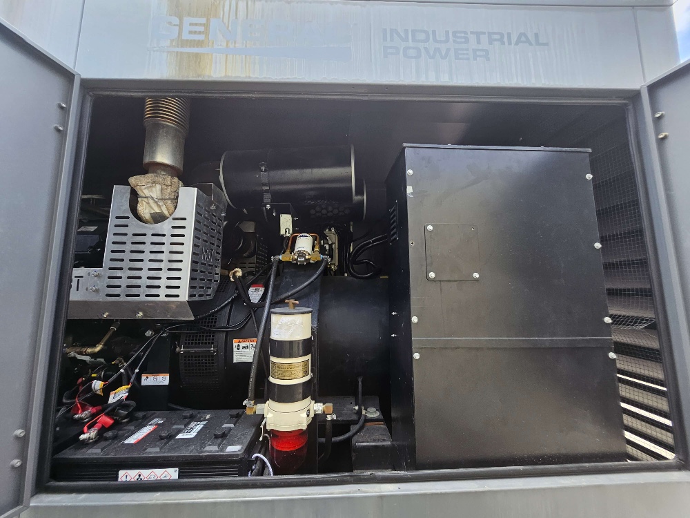500 kW Generac #122040404100, Standby Diesel Generator, Tier 2, sound attenuated enclosure, 277/480 Volts - Image 2