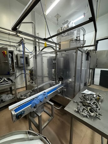 Filler Specialties #AWFS-18-6-R, Rotary Bottle Filler/Capper, Stainless Steel, (18) filling heads, (6) AROL - Image 4