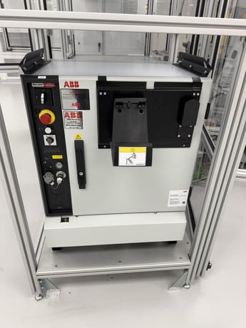 ABB IRB-2600, industrial robot, IRC5 Single controller (5 available) - Image 8