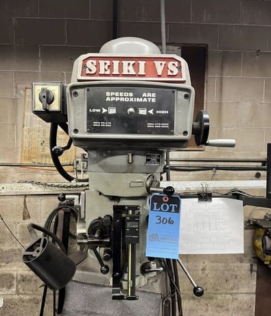 Seiki #3VS, vertical mill with 2-Axis Newall DP700 digital read out, 10" x50" table, 3 HP, 1 shot lube, vise - Image 5