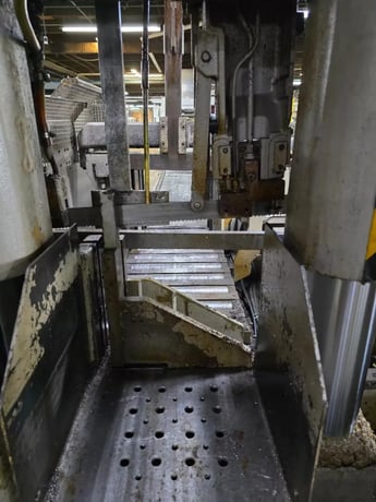 11.81" x 11.81" Behringer #HBP-303A, CNC dual column automatic horizontal band saw with bundling, 1993 - Image 8