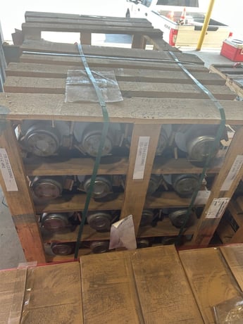 Newell Insulators - Newell Abb Eaton Fused Cutouts - Eaton Fused Switches, unused, in boxes/crates, 2026 - Image 3