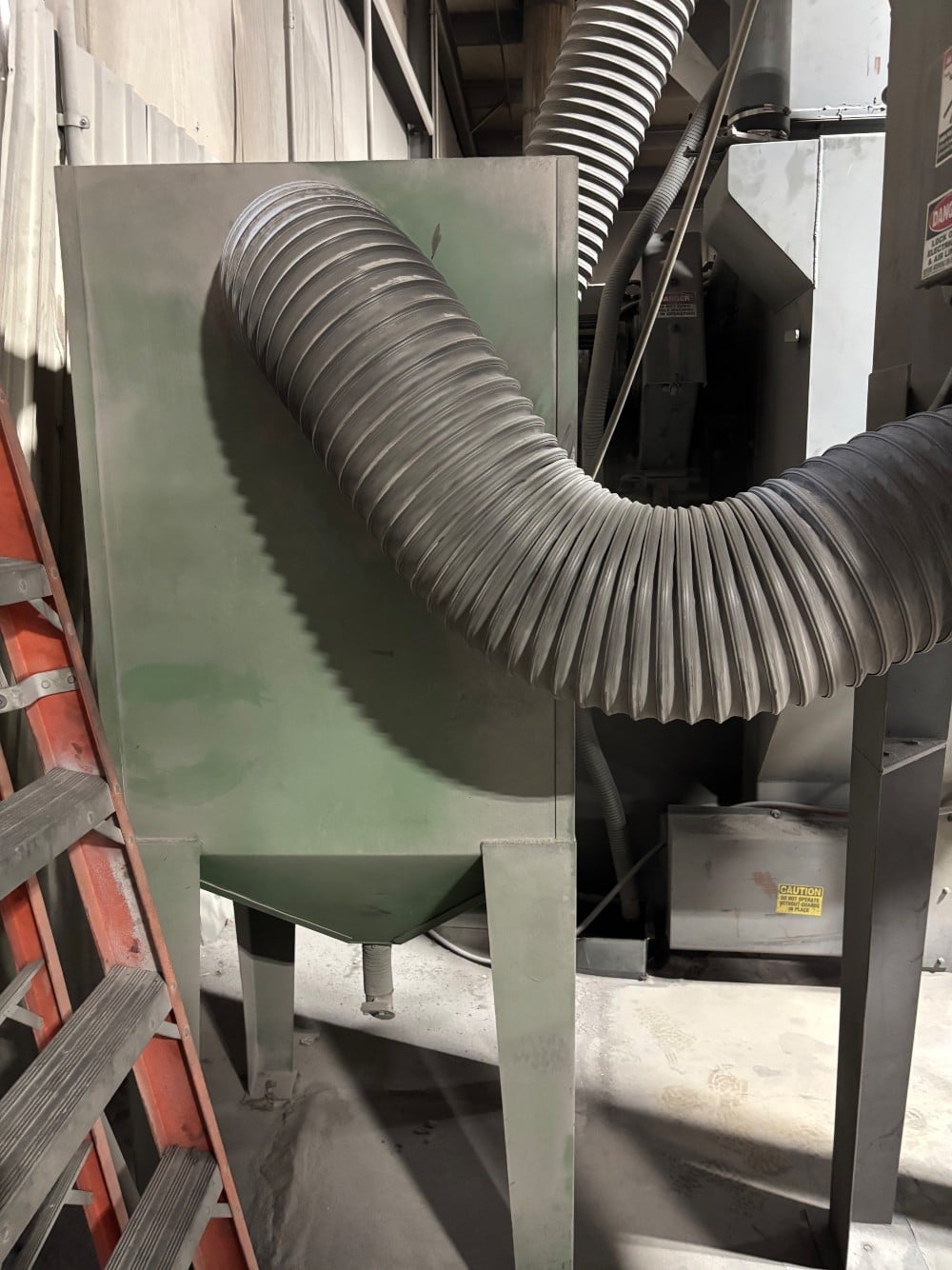 72" Gibson Table Blast, stand alone dust collector, shot trap, 92) 10 HP blast wheels - Image 4