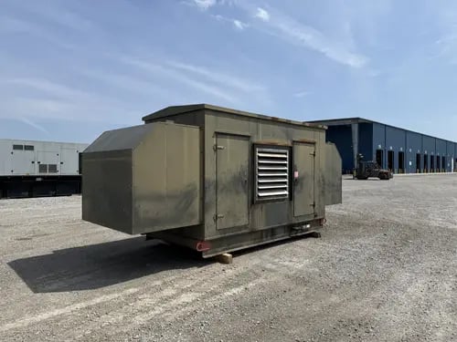 600 KW Caterpillar #3412, diesel generator set, 480 Volts, 3-phase, 890 HP @ 1800 RPM, weatherproof - Image 6