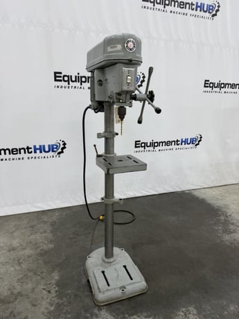 15" Delta Rockwell #15-017, floor model drill press, 1 HP, 4 speed step pulley, keyed drill chuck with bit - Image 3