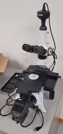 Pace Technologies #IM-3000, Metallurgical Microscope, 8.9" x 7" stage, 1.6" X, 1.6" Y, 12V/50 width halogen - Image 2
