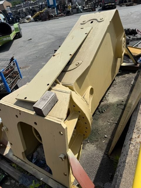 Genesis #GXP200343, Flat-Top Hydraulic Excavator Scrap Shear, 18" jaw opening, 17" jaw depth, 5'-10" reach - Image 10