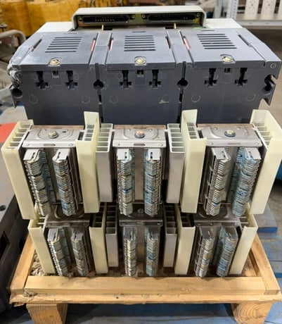 3200 Amps, Eaton, Cutler-Hammer Magnum DS Low voltage ac power circuit breaker - 3200 amp frame, 3 pole - Image 3