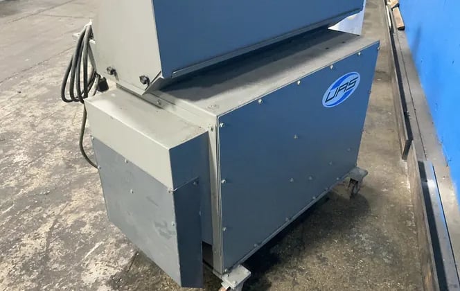 UAS #VP-150-G33UShut Height, Downdraft Bench Dust Collector, 24" x 48", 7.6 A, 2005 - Image 4
