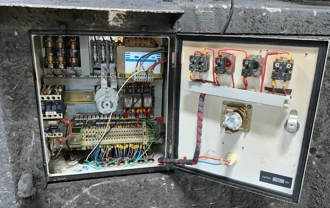 5" x 5" x 1/2" Geka #HYD-70, Ironworker, 5.5/6.4 KW, 1425/1725 RPM, 240/480 V., 3PH, foot pedals - Image 3
