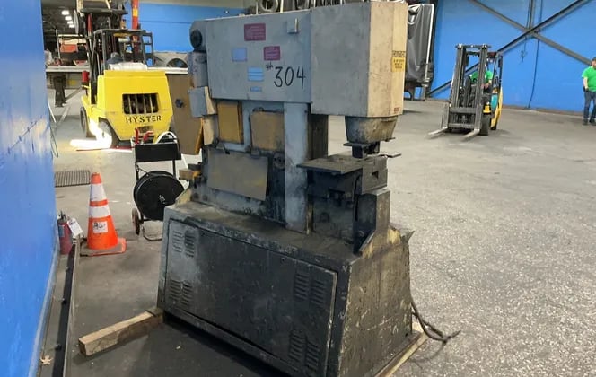 5" x 5" x 1/2" Geka #HYD-70, Ironworker, 5.5/6.4 KW, 1425/1725 RPM, 240/480 V., 3PH, foot pedals - Image 8
