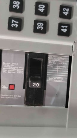 250 Amp. Siemens P2F42ML250FTS, Panelboard, 480 Volts, 3PH, (2) 100A & (9) 30A 3-Pole Breakers - Image 5