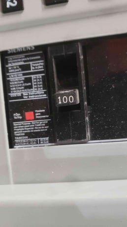 250 Amp. Siemens P2F42ML250FTS, Panelboard, 480 Volts, 3PH, (2) 100A & (9) 30A 3-Pole Breakers - Image 6