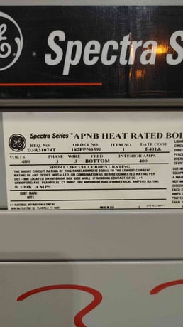 400 Amp. General Electric Spectra Series, Panelboard, 480 Volts, 3PH, 3W, Bottom Feed, (2) 250A 3-Pole - Image 3