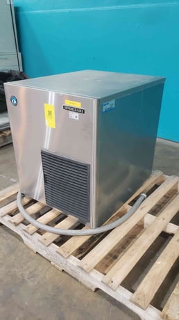 Hoshizaki #F-1001MWH, Water Cooled Flake Ice Machine Head, 970 lb./day, 208-230 V., 1PH - Image 2