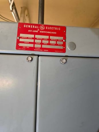 3000 Amps General Electric, Metal Enclosed Switchgear Lineup w/ Integrated Transformer, 7 Sections, 480 x - Image 10
