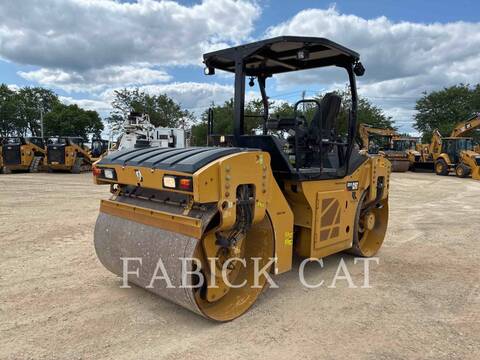 Caterpillar CB10, 5007 hours, S/N: P8P00311, 2020 - Image 3