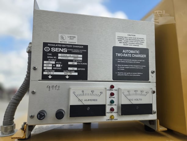 230 KW Caterpillar #3306, Diesel Generator Set, 480 Volts, 362 HP, 3PH, 417 hours, 1997 - Image 5