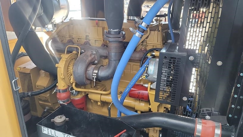 150 KW Olympian, Diesel Generator Set, 480 Volts, International 8.7 engine, 3PH, 374 hours - Image 4