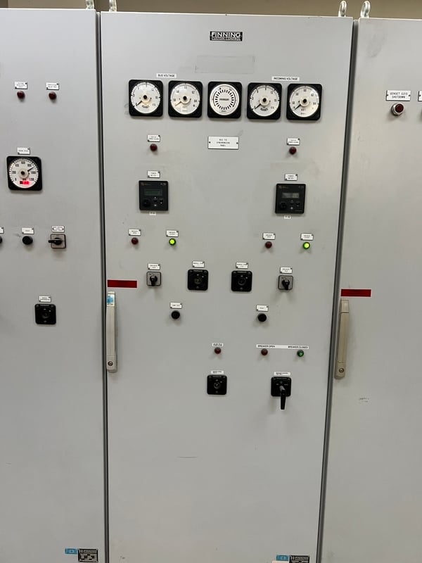 Finning, 6-Genset Synchronizing Control Panel Lineup w/ Bus-Tie & Plant DCS Panels, (6) ION 7550 meters, 120 - Image 3