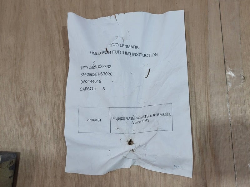 Komatsu #RTEM8353, Hoist Cylinder Assembly, 2022 - Image 2