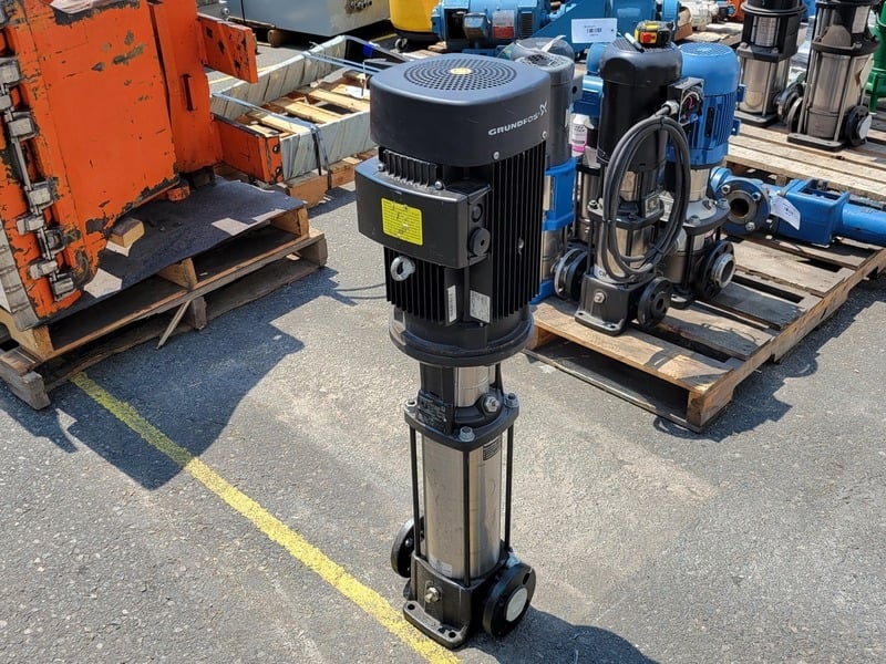 15 GPM @ 455' TDH, Grundfos #CR3-19, Vertical Multistage Centrifugal Pump, cast iron, 5 HP, 3461 RPM, 363 - Image 3