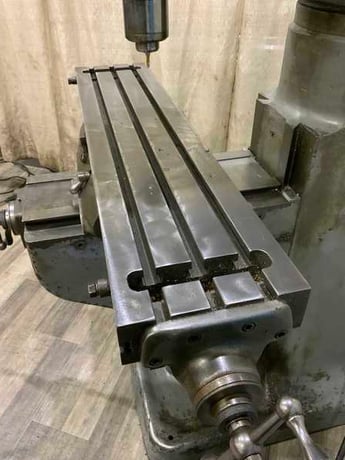Bridgeport #Series-I, ram type vertical mill, 9" x42" table, 1.5 HP, 1 shot lube, R8 taper - Image 3