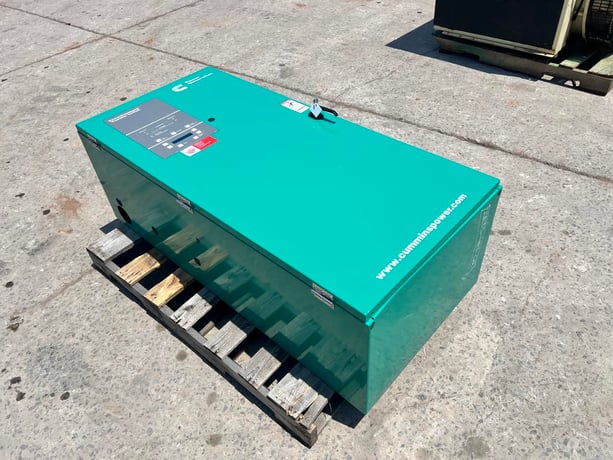 300 Amp. Cummins/Onan #OTPCC-1619634, Automatic Transfer Switch, 480 Volts, 4 pole, NEMA 1 enclosure, 3PH - Image 4