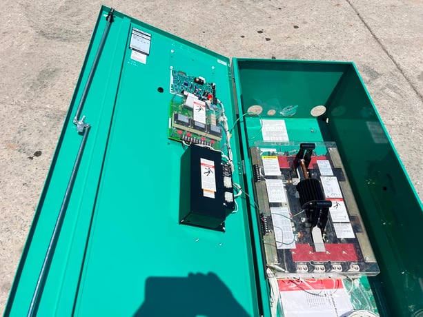 300 Amp. Cummins/Onan #OTPCC-1619634, Automatic Transfer Switch, 480 Volts, 4 pole, NEMA 1 enclosure, 3PH - Image 6