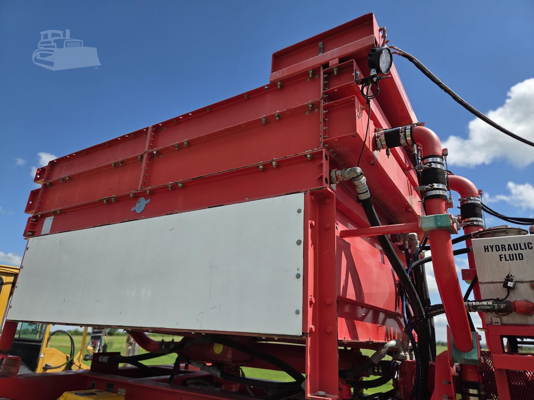 2250 HP Stewart & Stevenson #FT2251T, triplex frac pump trailer, refurbished, export only, 2011 - Image 3