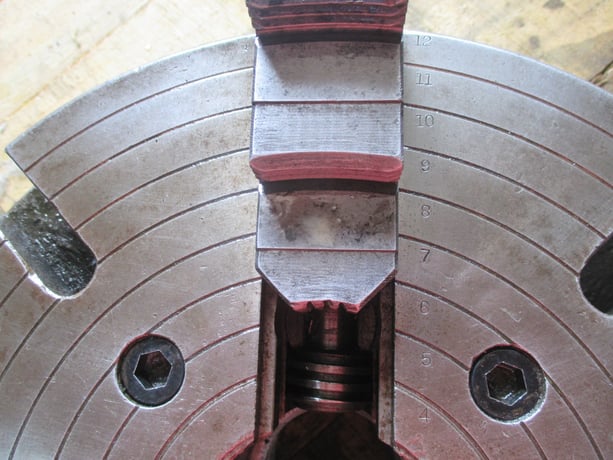 12" Skinner, 4-Jaw Lathe Chuck, 2-1/4"-6 threaded back, 2.75" center hole diameter, chuck key - Image 4
