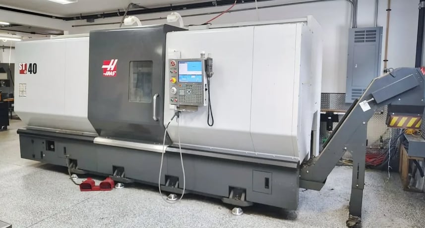 Haas #ST-40, CNC Lathe, 34.5" swing, 44" between centers, 25.5" turning diameter, 15" chuck, 2400 RPM - Image 2