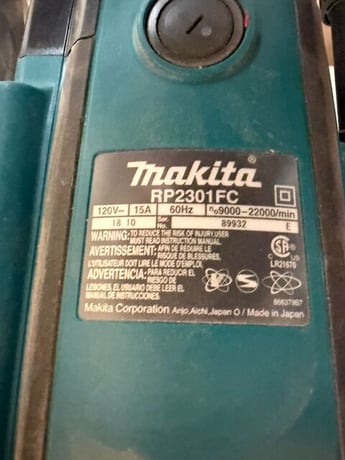 Makita #RP2301FC, Router Table w/ Plunge Router, 3.25 HP, 9000-22,000 RPM, 120 Volt, sliding fence, insert - Image 2