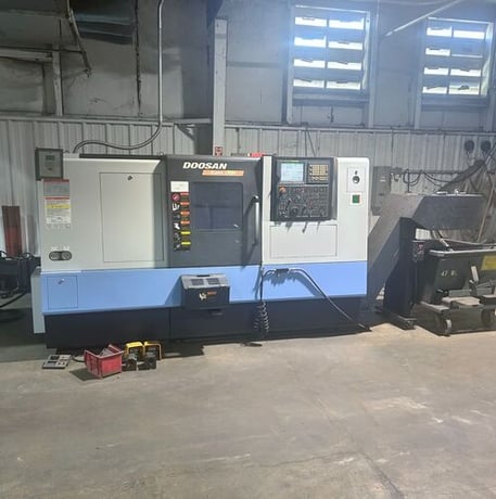 Daewoo Doosan #PUMA-240MC, cnc lathe, 21.7" swing, 11.4" diameter x 19.7" L max, 10" chuck, 3" bar, 3.4" - Image 2