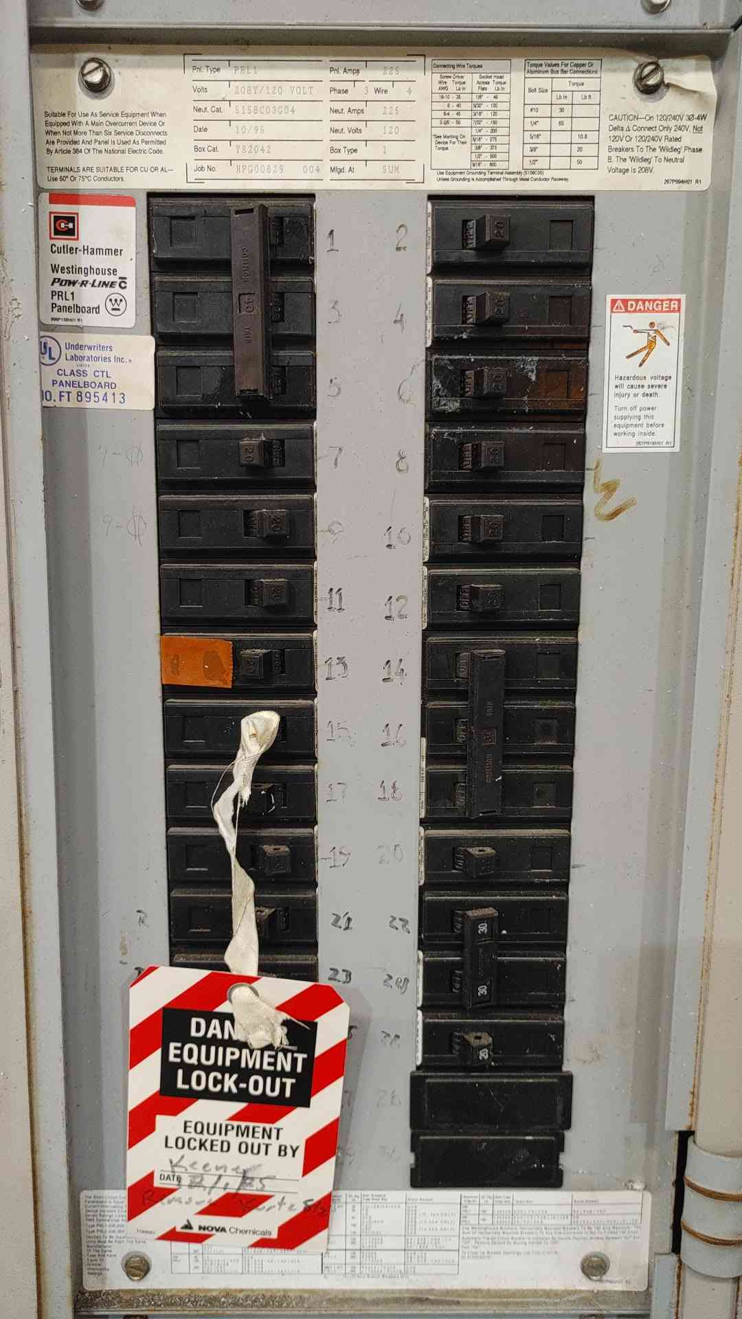 225 Amp. Cutler-Hammer, PRL1, Panelboard, 208Y/120 V, 3 Phase, 225A Main & BAB Breakers - Image 3