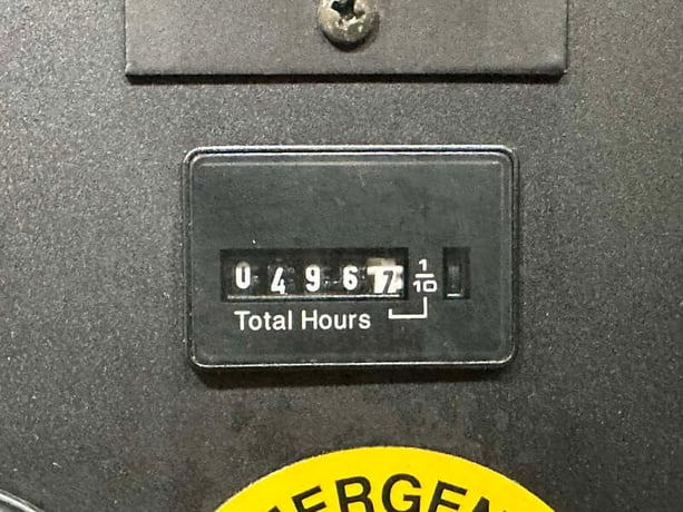 500 KW Cummins #GTA28, Natural gas generator set, 277/480 Volts, 496 hours, 770 HP @ 1800 RPM, weather - Image 8