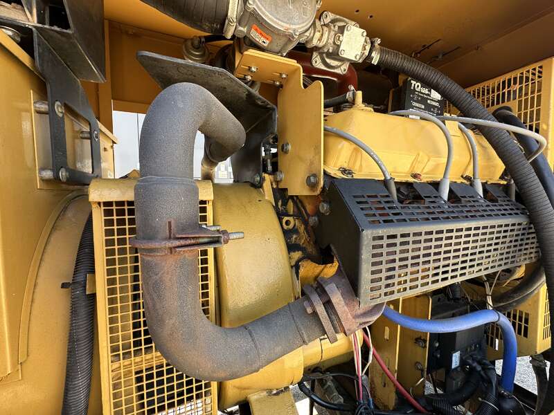 100 KW Olympian #G100F1, Natural gas generator set, 277/480 Volts, 845 hours, 173 HP @ 1800 RPM, Ford - Image 5