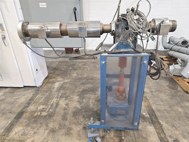2.5" Davis Standard #25IN25, extruder, 30:1 L/D, 75 HP WEG AC motor, 17.26:1 gearbox ratio, 5 barrel & 5 die - Image 3