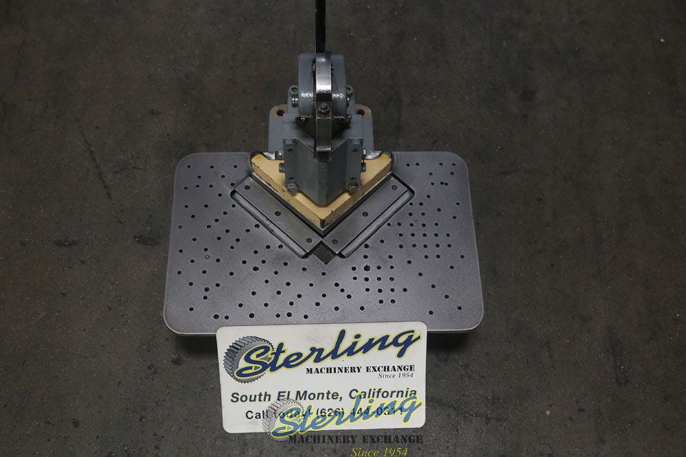 1 6" Ga. x 6" x 6" Di-Acro #No.1, notching machine, 300 lb., 1.5' x 2' x 2' overall - Image 4