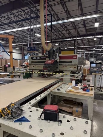 Komo #VR-512-Mach-II, CNC router, 5' x12'tbl., 12 ATC, 24k RPM, HSK-63F, 20 HP, 159" X, 84" Y, 11" Z, 2005 - Image 2