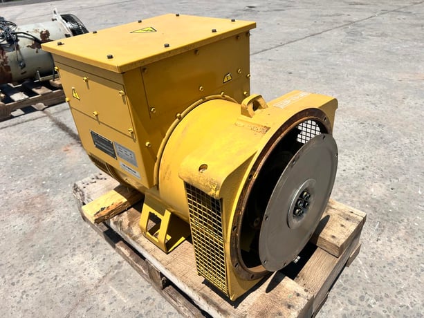 60 KW, Olympian, AC Synchronous Generator End, 120/240 Volts, 1PH, 750 hours, 2005 - Image 2