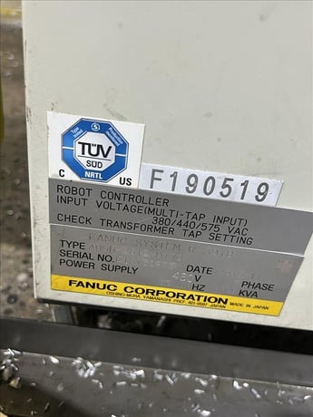 Fanuc, R-2000iB/220U, 6-Axis Articulated Robot, 220 Kg Payload, 2470 mm Reach, R-30iB Controller, 2022 - Image 1
