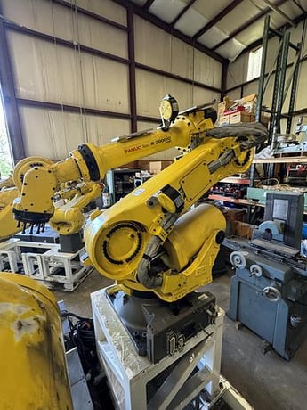 Fanuc, R-2000iC/210F, 6-Axis Articulated Robot, 210 Kg Payload, 2655 mm Reach, R-30iB Controller, 2016 - Image 3
