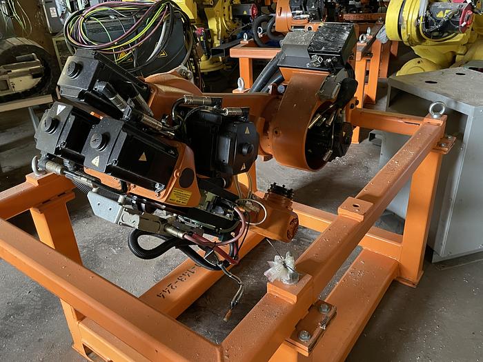 Kuka, KR60 JET, 6-Axis Articulated Robot, 60 Kg Payload, 2002 mm Reach, KRC4 Controller, 2012 - Image 8