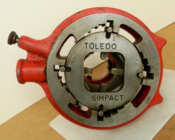 Toledo Simpact #6496, Ratchet Threader, 1" - 2" Pipe Capacity - Image 3