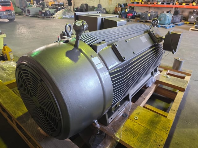 700 HP 3600 RPM ABB, Frame 5013S, TEFC BB, 460 Volts, New Surplus - Image 2