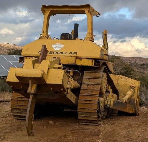 Caterpillar #D8L, Crawler Dozer, refurbished, 1983 - Image 4