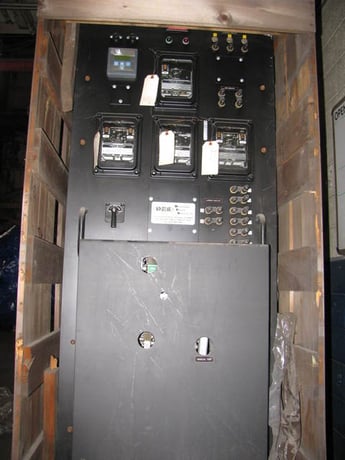 2000 Amps, General Electric #AM-4.16-250-7H, air circuit breaker, Magne-Blast, 1968 - Image 1