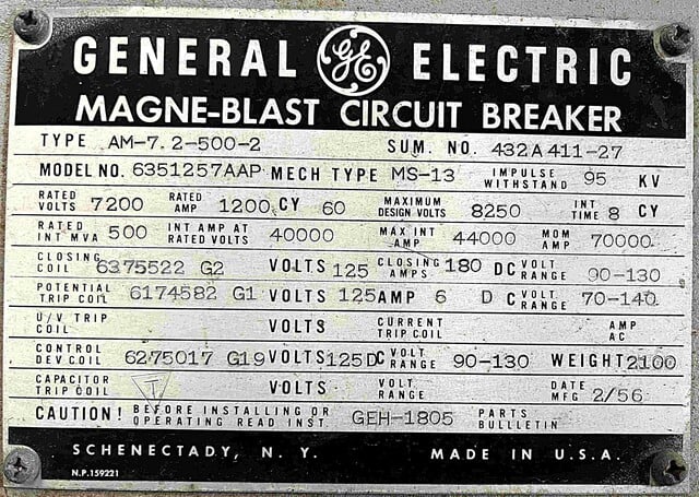 1200 Amps, General Electric #AM-7.2-500-2, air circuit brea, 7200 Volts, Magne-Blast (3 available) - Image 2