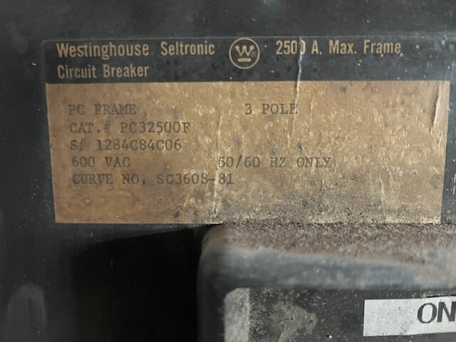 2500 Amps, Westinghouse #PC32500F, molded insulated case circuit breaker, 600 Volts (3 available) - Image 2